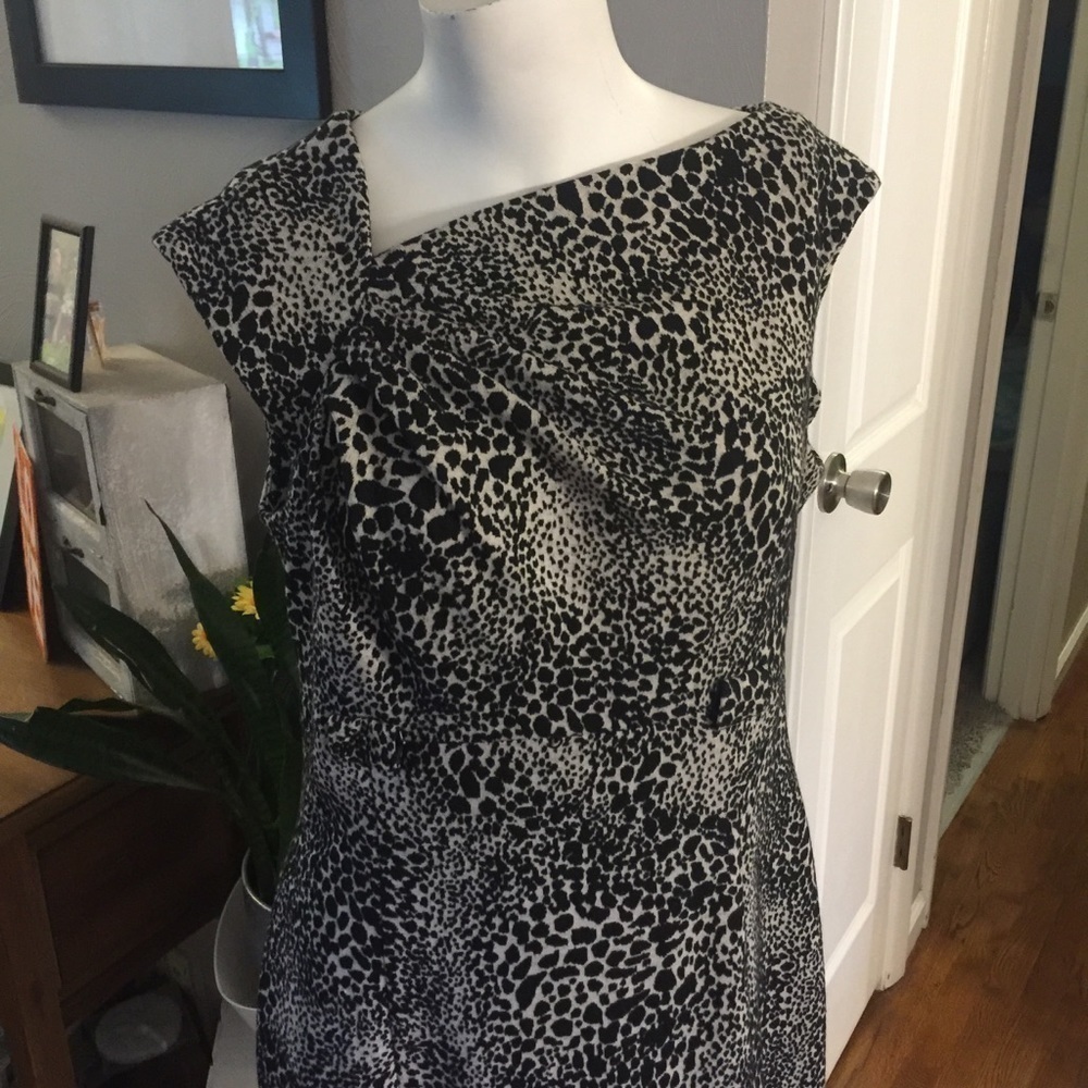 Calvin Klein leopard print dress - Picture 2 of 5